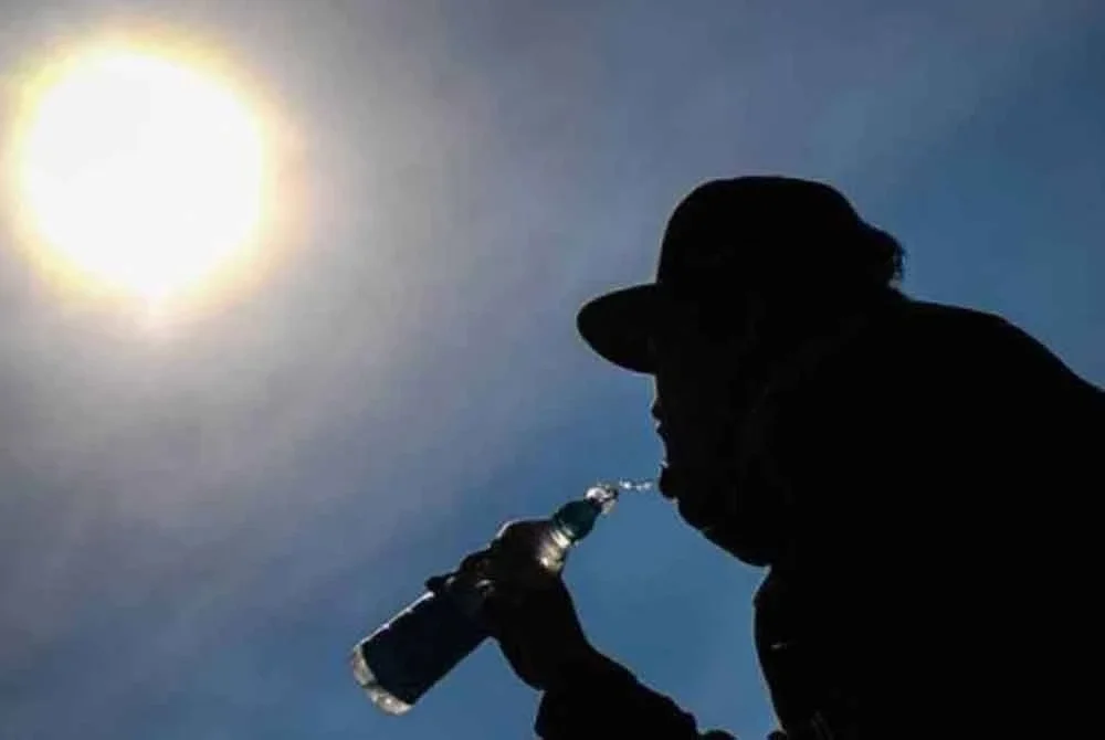 Suhu maksimum di sesetengah kawasan dijangka boleh mencecah 35 darjah Celsius dalam tempoh berkenaan - Gambar hiasan