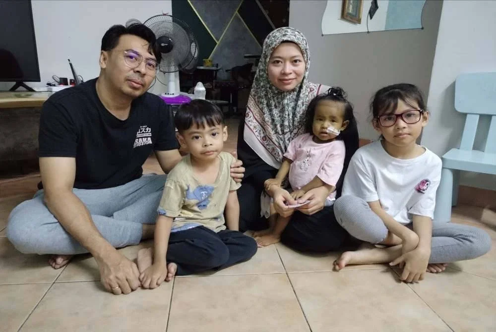 Dari kiri, Norhaslan, Muhammad Aydan Ashaz, Nurfuzaina, Nur Adresia Arianna dan Nur Adelia Afrina.