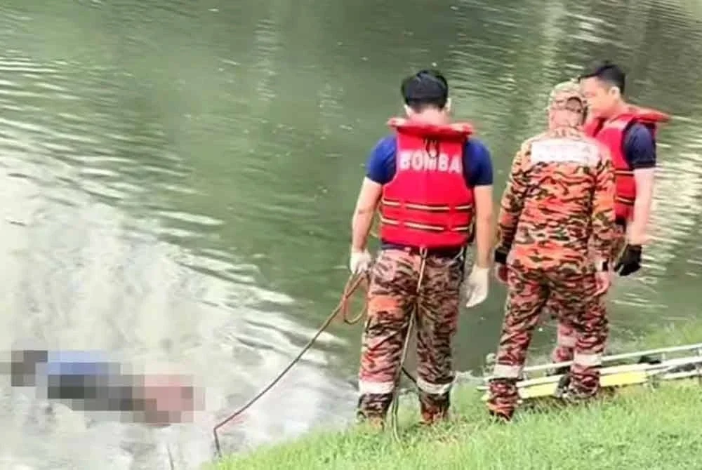 Gambar tular di Facebook memaparkan penemuan satu mayat di tasik Taman Tasik Danau Kota pada Sabtu.
