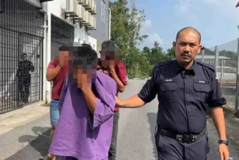 Pemandu bot yang terlibat dalam insiden bot terbalik di Pulau Perhentian direman tiga hari di Mahkamah Setiu bermula hari ini. - Foto: AWANI