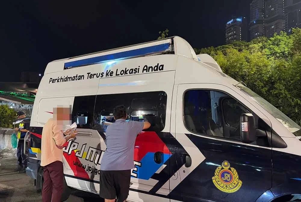 JPJ turut menyediakan unit bergerak di lokasi penguatkuasaan untuk membolehkan pemilik kenderaan menyelesaikan saman serta-merta dan mengaktifkan VEP sebelum meninggalkan negara ini.