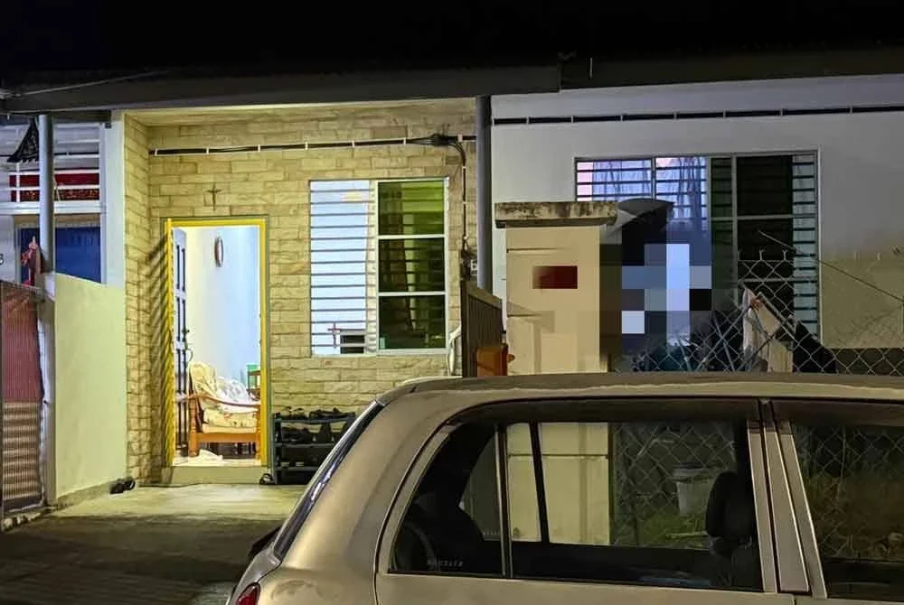 Lokasi di mana tiga mangsa ditemukan meninggal dunia dalam sebuah rumah.