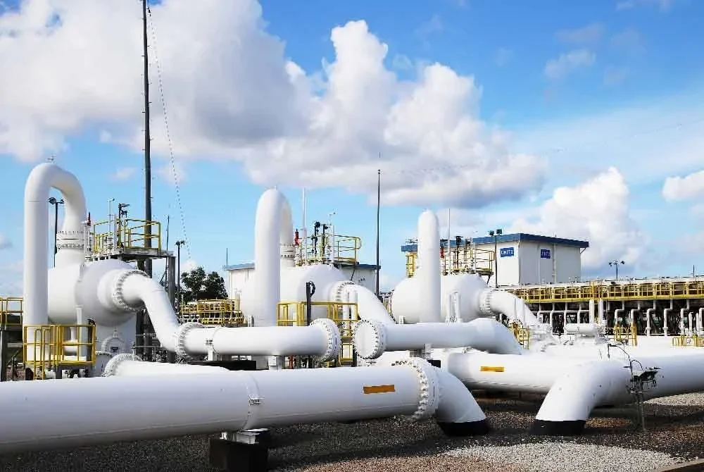 Beberapa ujian ketat turut dijalankan bagi memastikan keselamatan. - Gambar hiasan.