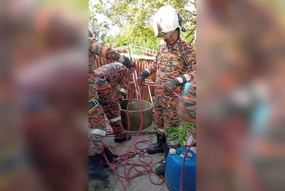 Anggota bomba melaksanakan 'size-up' untuk mengeluarkan mangsa. Foto JBPM Perak