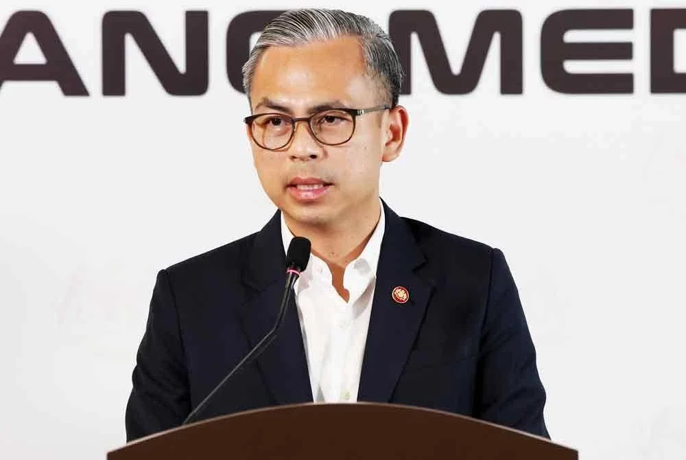 Fahmi merangkap jurucakap Kerajaan Perpaduan ketika sidang media mingguan Kabinet di Kementerian Komunikasi pada Rabu. Foto Bernama