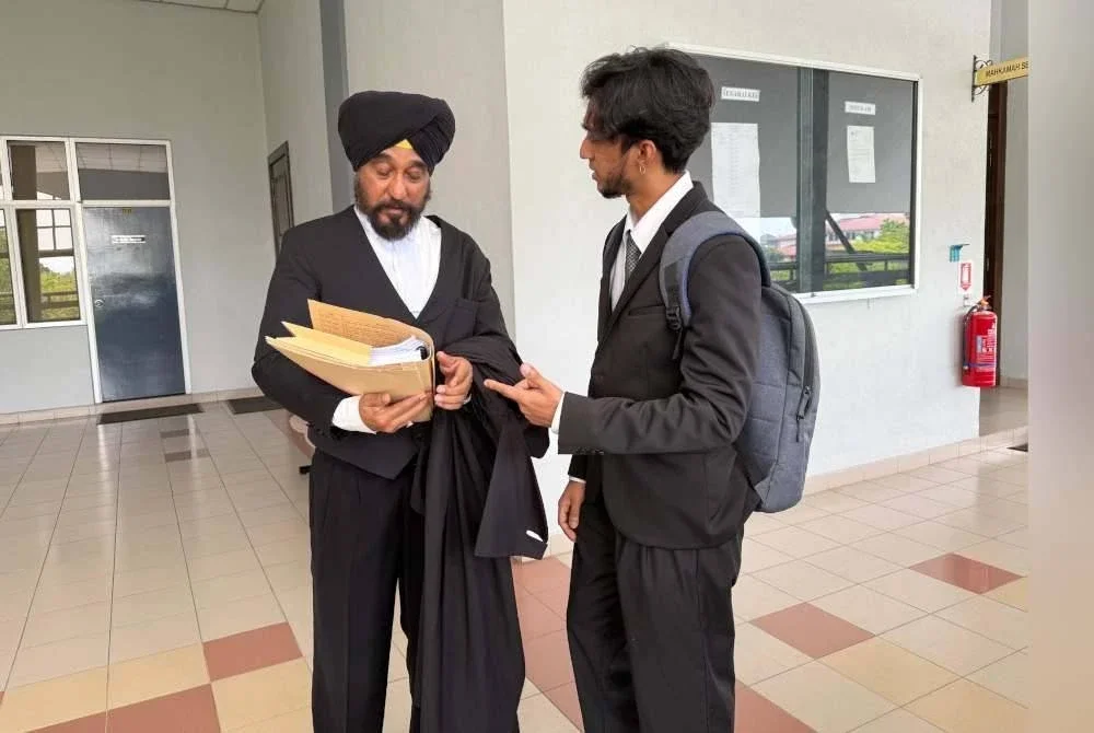 Harpal Singh ditemui selepas prosiding keputusan semakan pada Khamis.