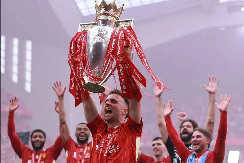 Jota ketika meraikan kejayaan Liverpool merangkul kejuaraan Liga Perdana Inggeris 2024/25. Foto: Agensi