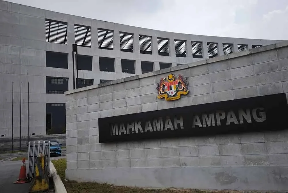 Mahkamah Sesyen Ampang.