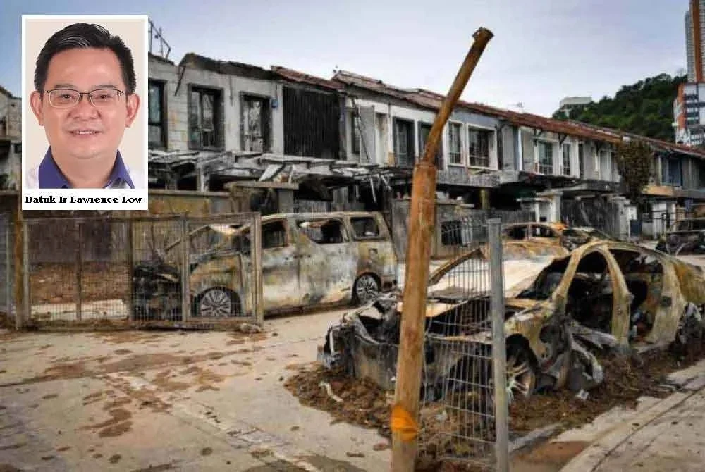 Keadaan kediaman penduduk akibat tragedi letupan paip gas di Putra Heights, Subang Jaya.