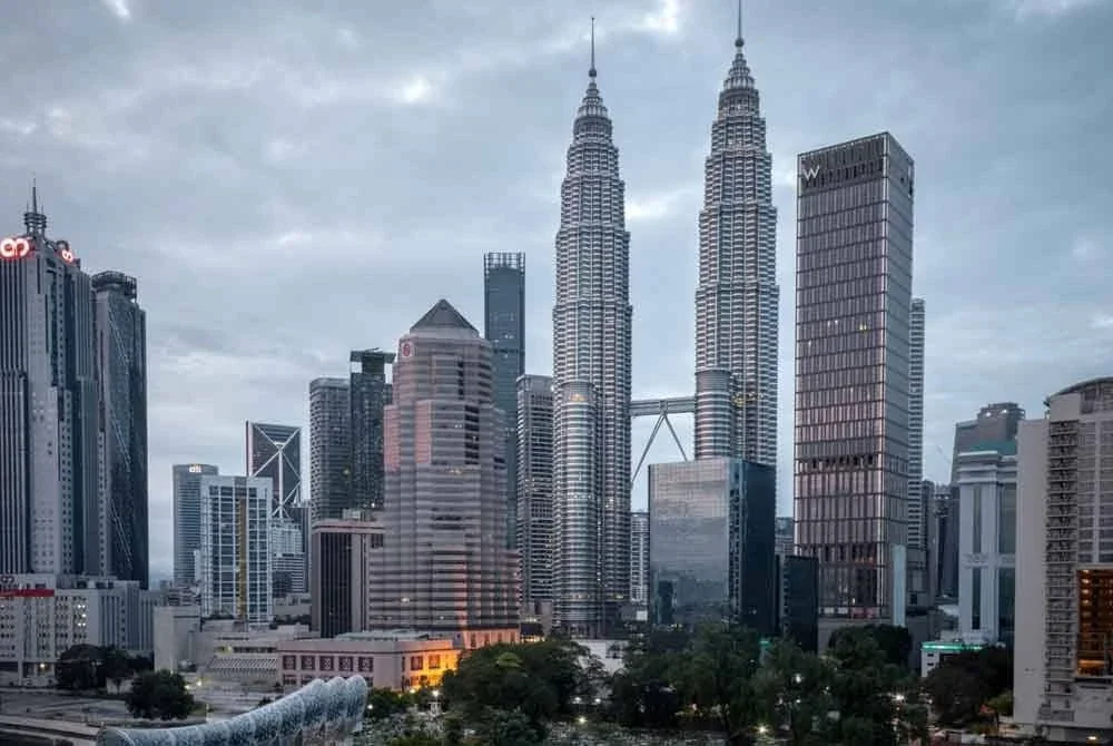 Malaysia juga berjaya memperbaiki kedudukan dalam Laporan Perdagangan Orang (TIP Report), naik daripada Tier 3 kepada Tier 2.