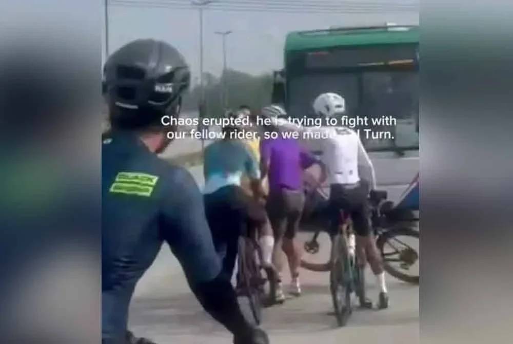 Tangkap layar pertelingkahan yang tular di media sosial.