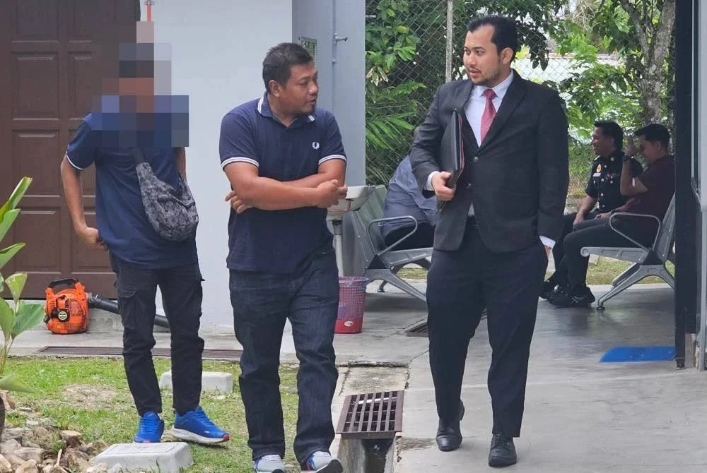 Mohd Jizol didenda RM5,500 oleh Mahkamah Majistret Gerik pada Selasa selepas disabitkan kesalahan memindahkan 13 ekor lembu hidup tanpa kebenaran yang sah daripada JPV, Februari lalu.