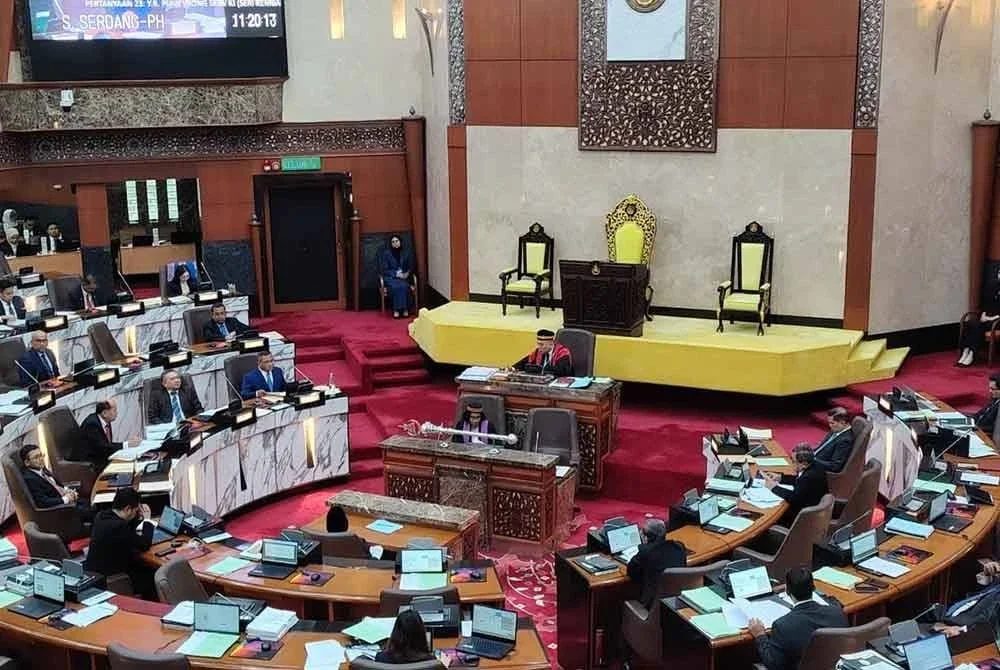 Persidangan DUN Selangor Ke-15 berlangsung di Wisma Dewan Negeri pada Rabu.
