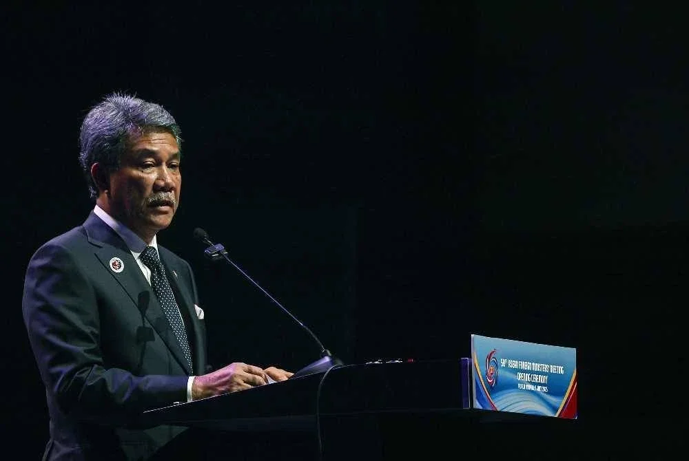 Mohamad berkata, ASEAN juga menggesa supaya pengisytiharan gencatan senjata diterjemahkan kepada tindakan yang konkrit. Foto Bernama