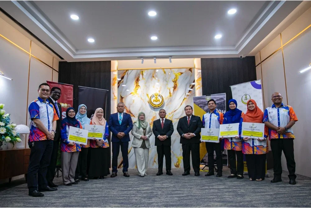 Geran Pembangunan Kandungan Ekonomi Penjagaan berjumlah RM100,000 merupakan sebahagian daripada strategi menjadikan Ipoh sebagai hab ekonomi penjagaan yang memberi fokus kepada kesejahteraan komuniti, warga emas, penjagaan kesihatan serta pengukuhan inovasi sosial di negeri ini. Foto IDR