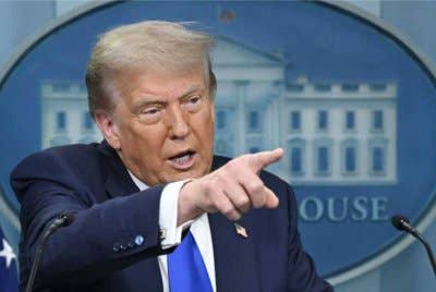 Trump menegaskan bahawa beliau akan berpegang kepada tarikh akhir 1 Ogos bagi pelaksanaan tarif baharu.
