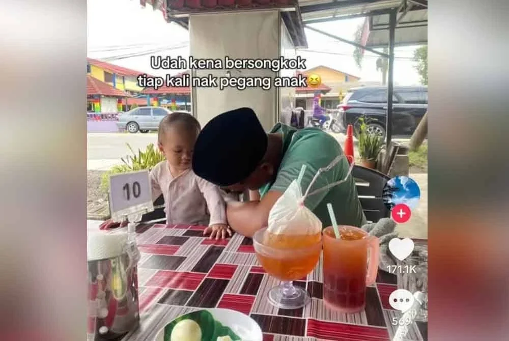 Hakim terpaksa memakai songkok setiap kali ingin mendekati anak perempuannya.