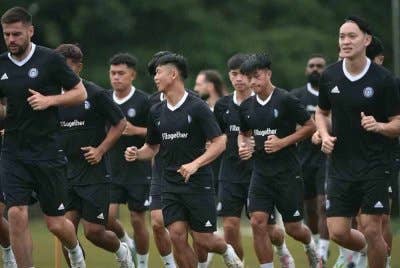 Pemain-pemain Sabah giat menjalani latihan sebagai persedian menghadapi saingan Liga Malaysia 2025/26 yang dijadualkan bermula Ogos depan. Foto Sabah FC