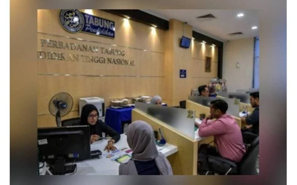 Kemudahan penstrukturan semula pinjaman membolehkan peminjam menyesuaikan bayaran balik pinjaman mengikut kemampuan kewangan masing-masing.