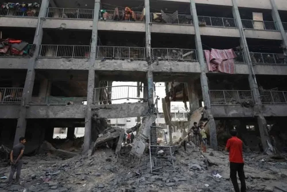 Peperiksaan dijalankan dalam sesi elektronik khas pada Sabtu.