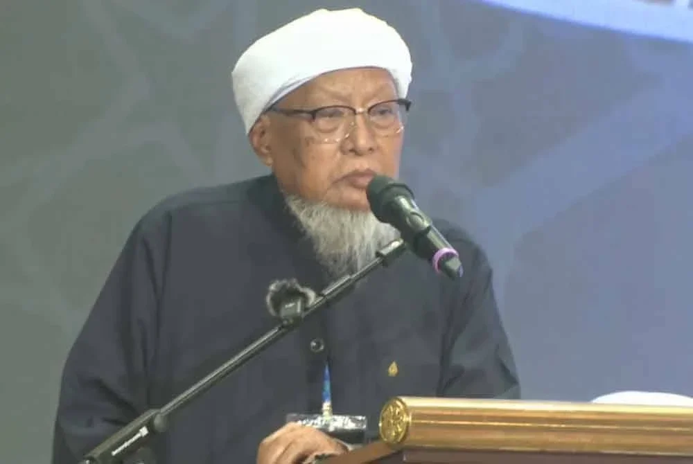 Syeikh Wazir ketika menyampaikan ucapan dalam program Malaysia Bermunajat 2025 di Masjid Putra, Kuala Lumpur pada Sabtu. Foto: Facebook Datuk Dr Mohd Na'im Mokhtar