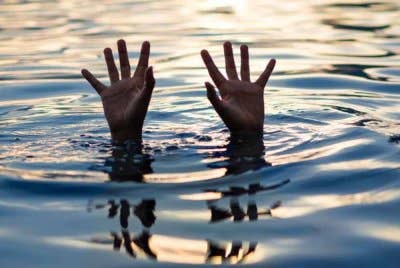 Mangsa ditemukan di tebing sungai kira-kira lima kilometer dari lokasi dilaporkan hilang.