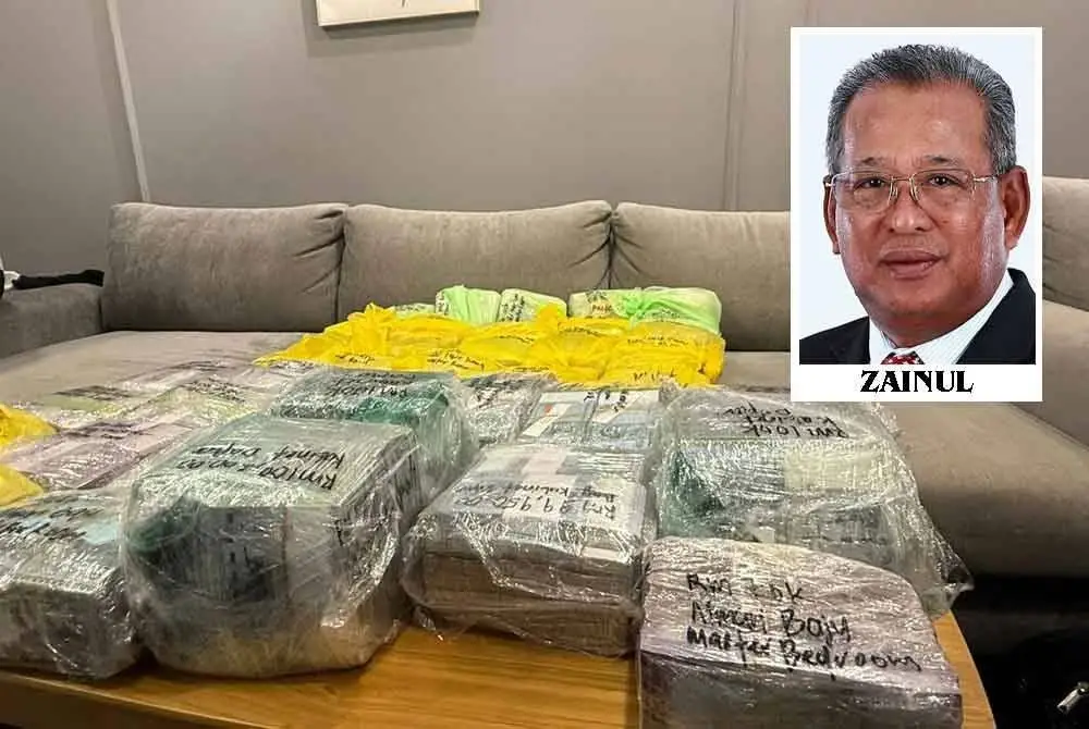 SPRM menemui wang tunai jutaan ringgit dalam serbuan di rumah suspek utama Khamis lalu. Foto: SPRM