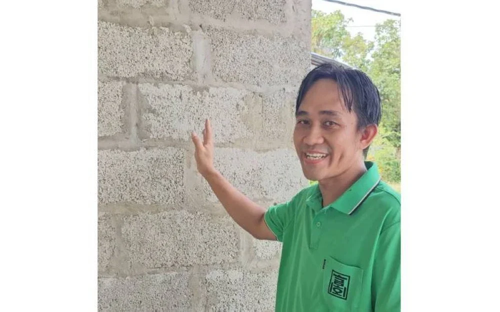 Bata hasil buatan tangan Amirrul kini menjadi pilihan penduduk terutama di Beaufort dan daerah berhampiran seperti Sipitang, Papar, Penampang dan Kota Kinabalu.