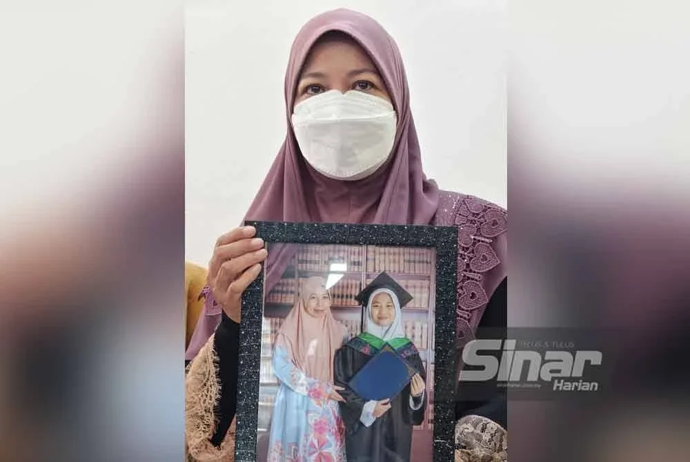 Noraidah berkata, anaknya turut menunjukkan kelainan apabila memilih untuk kembali ke asrama pada waktu petang, tidak seperti kebiasaannya.