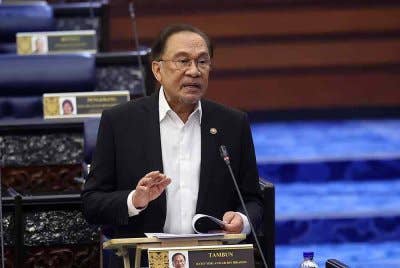 Anwar pada sesi Jawapan Menteri pada sidang Dewan Rakyat pada Selasa. FOTO: BERNAMA