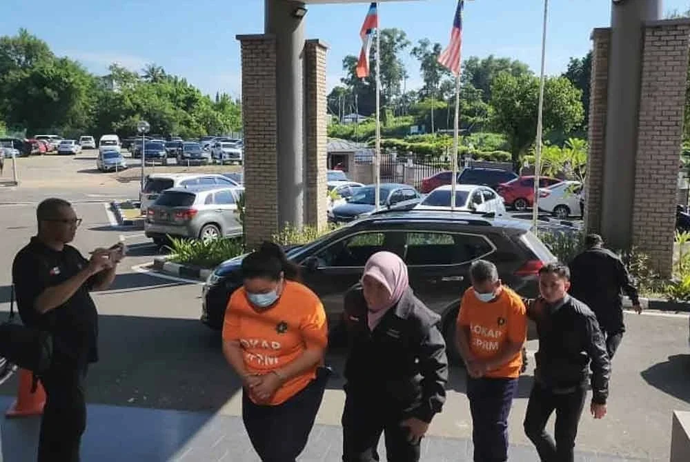 Antara individu dibawa ke Mahkamah Sandakan untuk perintah reman bagi bantu siasatan SPRM.