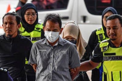 Seorang lelaki dijatuhi hukuman penjara lima tahun manakala isterinya didenda RM18,000 oleh Mahkamah Sesyen selepas mengaku mendera anak perempuan mereka menggunakan kulit durian, minggu lepas. Foto Bernama