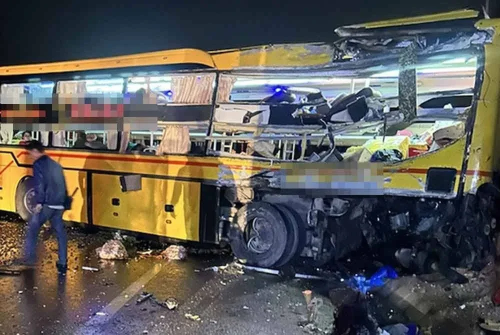 Bas berkenaan membawa kira-kira 28 penumpang