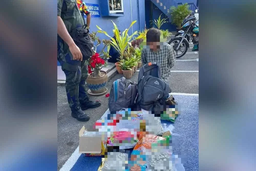 Muslihat suspek terbongkar setelah pemeriksaan dibuat menemui dadah dalam bungkusan makanan ringan yang dibawa.