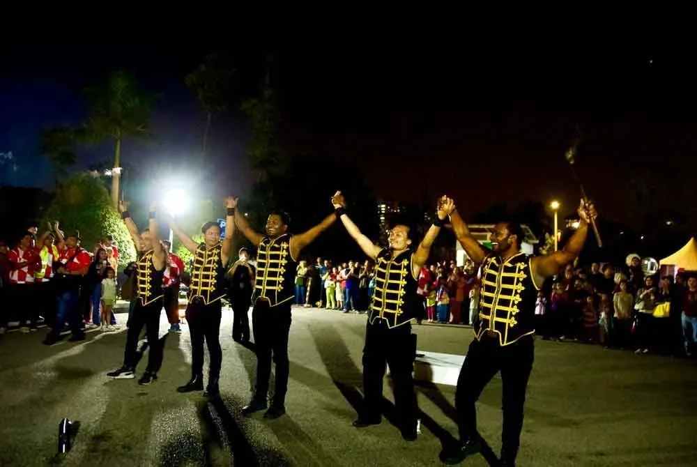 Ahli kumpulan Pyromantra.