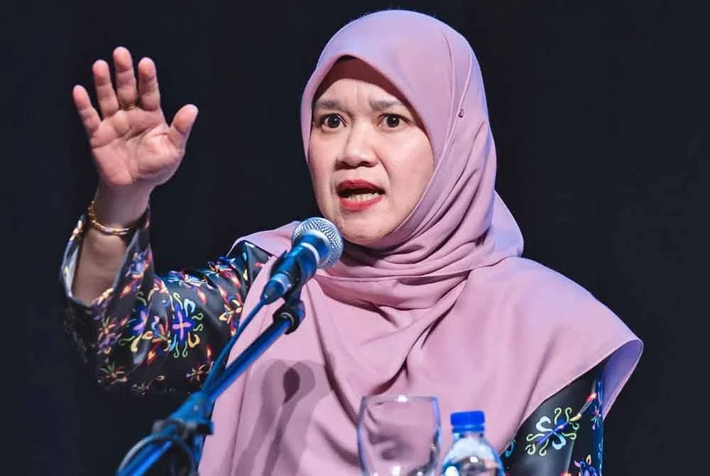 Fadhlina Sidek. Foto Bernama