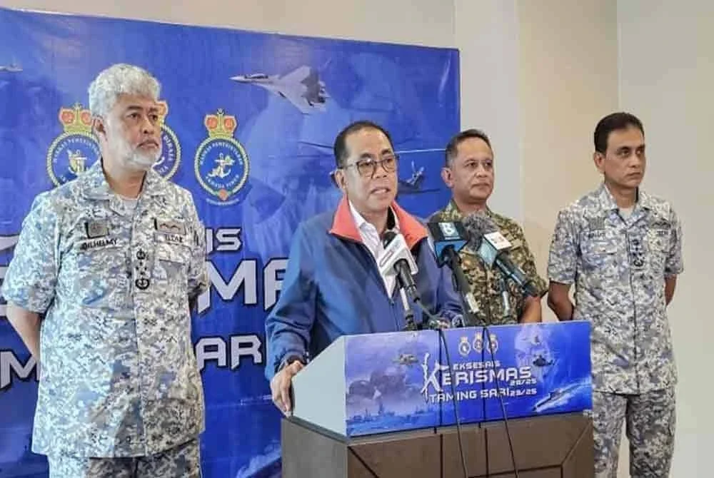Mohamed Khalid dalam sidang akhbar berhubung pelaksanaan Eksesais Taming Siri siri 23/25 di KKIA2 di Kota Kinabalu pada Selasa.