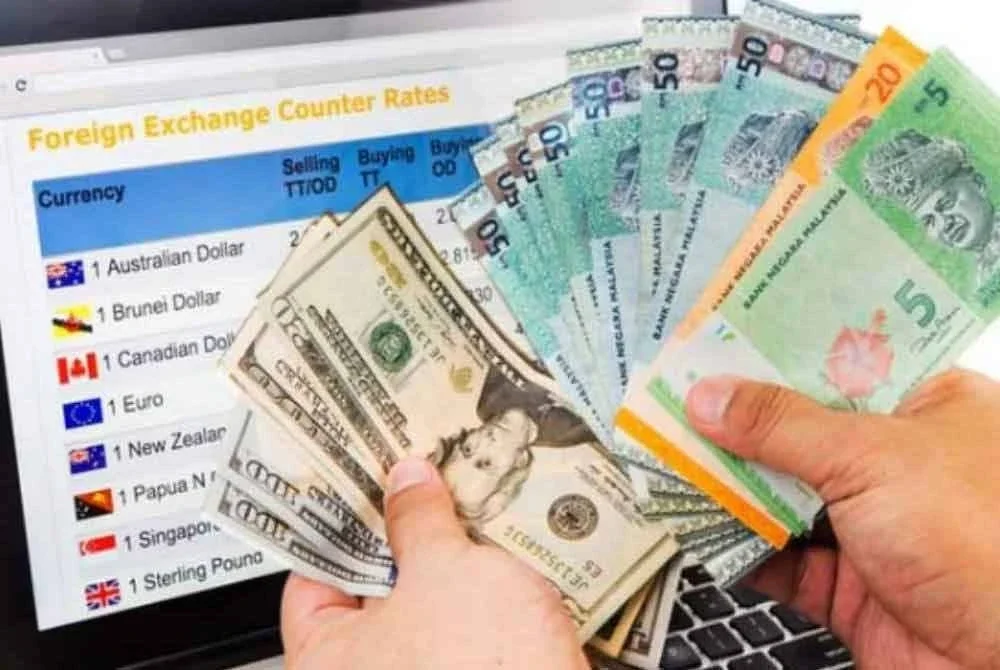 Pada jam 8 pagi, mata wang tempatan berada pada 4.2300/2400 berbanding dolar AS daripada 4.2320/2365 ketika ditutup semalam. Foto hiasan