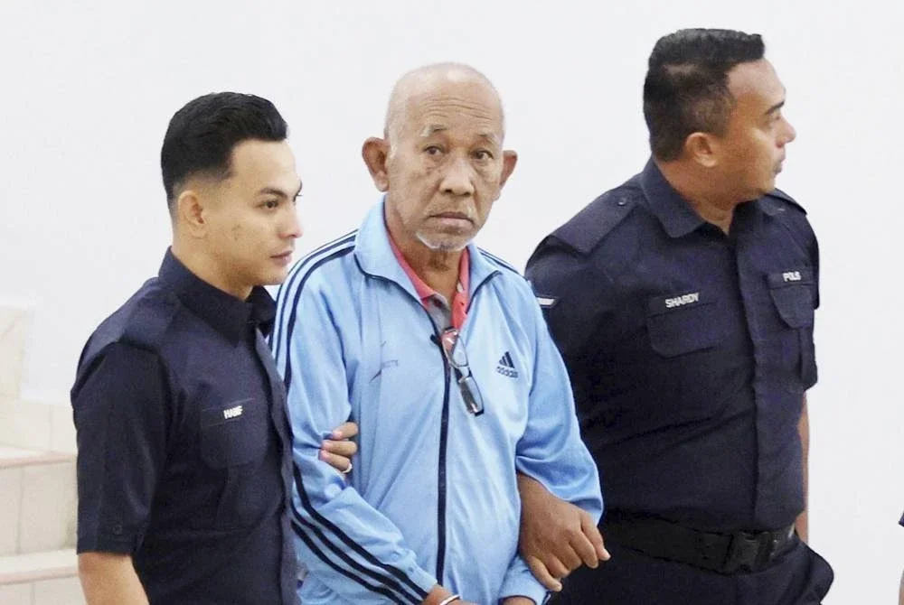 Mahkamah Tinggi Seremban mengarahkan seorang bekas Sarjan Mejar membela diri atas pertuduhan mengedar dadah jenis kanabis seberat 573.6 gram, tiga tahun lalu.