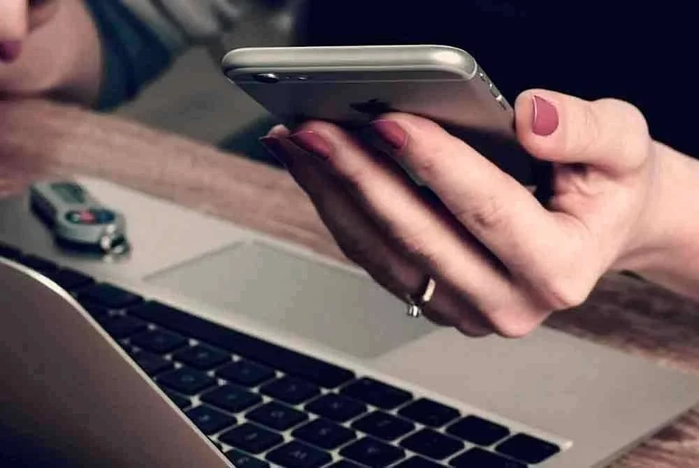 Seorang pesara berusia 55 tahun mengalami kerugian sebanyak RM600,000 selepas diperdaya oleh skim pelaburan dalam talian tidak wujud yang dikenali sebagai AI Investment pada Mei lalu. Gambar hiasan