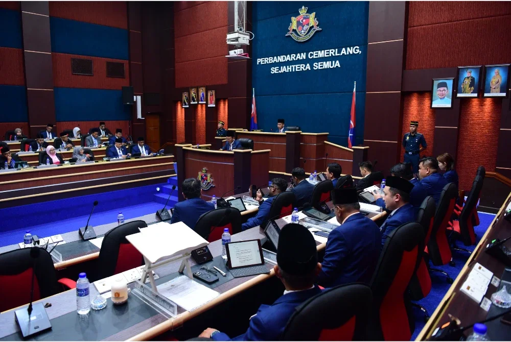 Mesyuarat Penuh MPKu di Dewan Persidangan MPKu pada Rabu.
