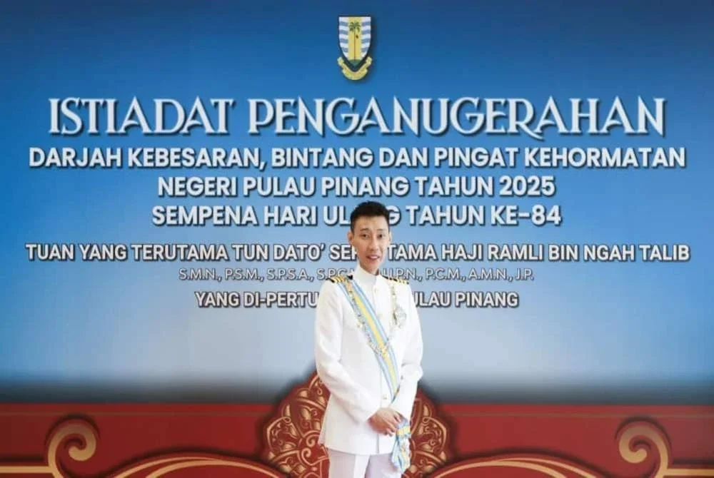 Chong Wei dikurniakan Darjah Gemilang Pangkuan Negeri (DGPN) yang membawa gelaran Datuk Seri.