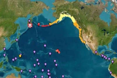 Imej yang disediakan oleh Sistem Amaran Tsunami Pentadbiran Lautan dan Atmosfera Kebangsaan (NOAA) menunjukkan kawasan amaran tsunami (merah), nasihat (jingga), pemantauan (kuning) dan ancaman (ungu) susulan gempa bumi berukuran 8.8 magnitud yang melanda timur jauh Rusia pada 30 Julai 2025.-AFP