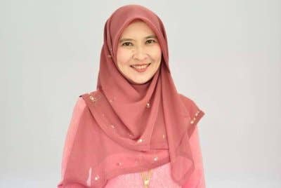Dr Farah Nini Dusuki.