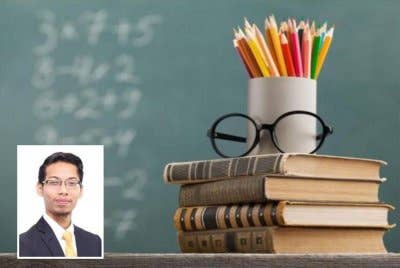 Ibu bapa atau penjaga yang mempunyai anak warganegara Malaysia dan menetap di dalam negara diwajibkan untuk mendaftarkan anak mereka di institusi pendidikan menengah diiktiraf. (Gambar kecil: Ahmad Farhan)