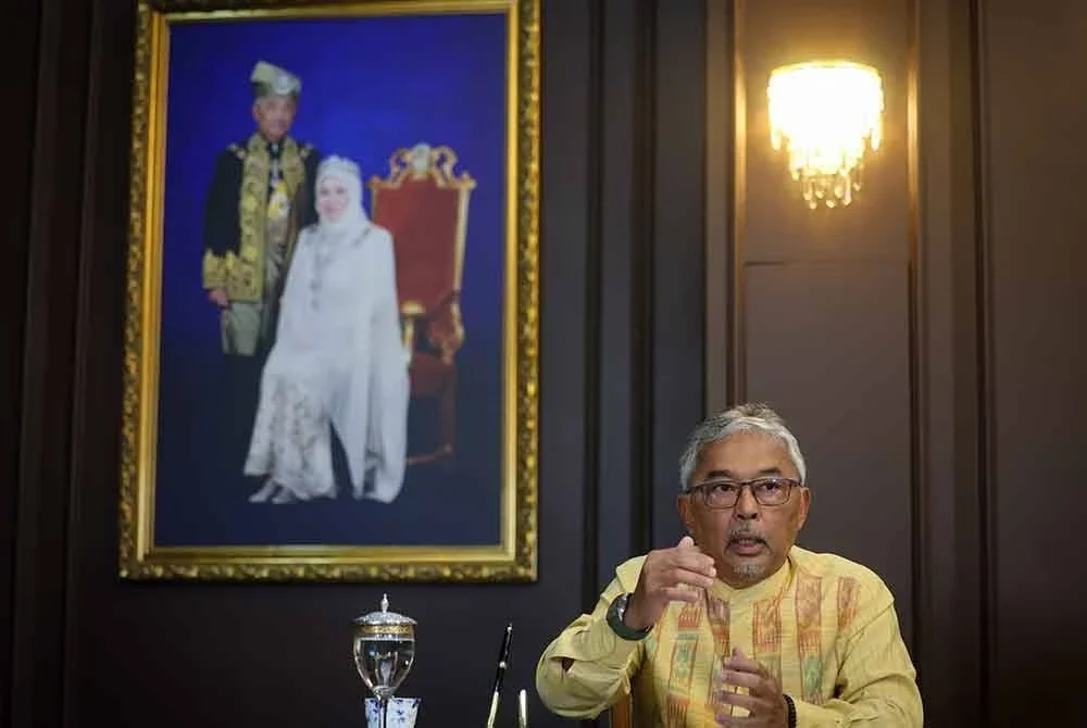 Temu bual khas Sultan Pahang Al-Sultan Abdullah Ri’ayatuddin Al-Mustafa Billah Shah bersama Bernama di Istana Abdulaziz baru-baru ini sempena hari keputeraan ke-66 baginda. - Foto: Bernama