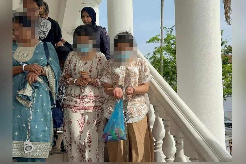 Lima individu termasuk dua wanita Timur Tengah ditahan dalam Op Tourist selepas disyaki curi duit pelancong di Pulau Pinang.