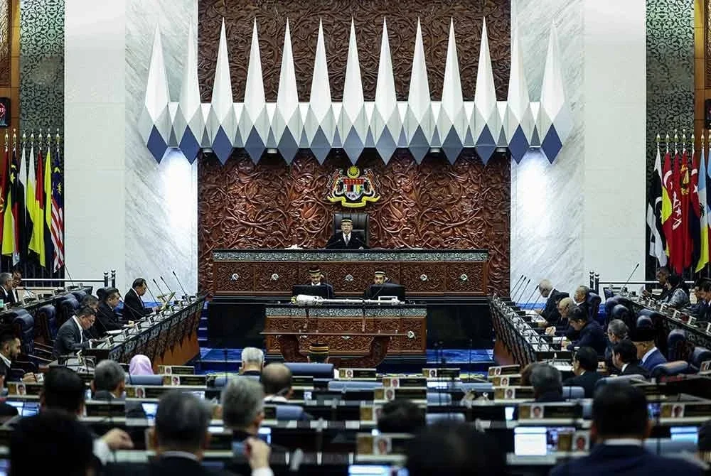 Isu rasuah Imigresen di KLIA, penjualan plat khas JPJ dan peruntukan pengurusan banjir antara tumpuan sidang Dewan Rakyat hari ini - Gambar hiasan