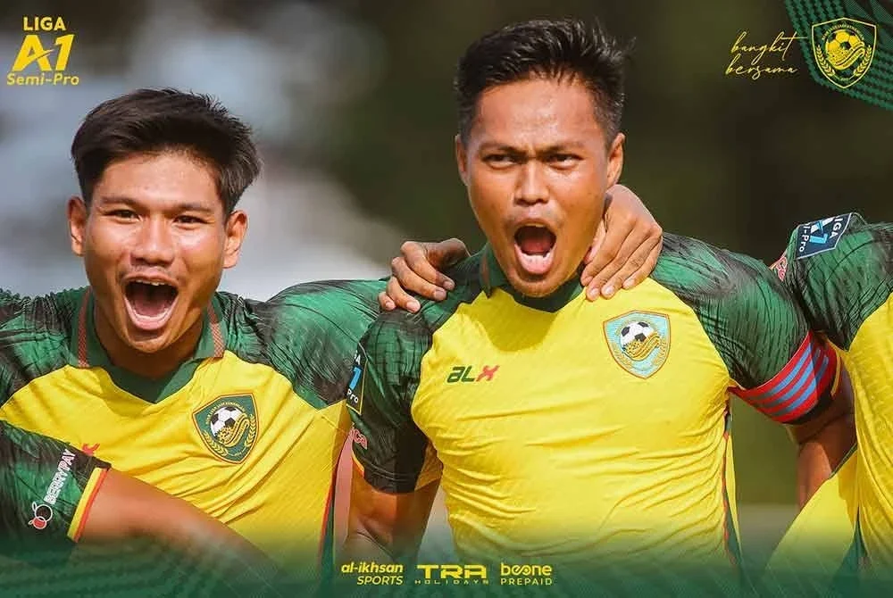 Zamri kanan menjaringkan gol kemenangan KDA FC. - Foto: KDA FC