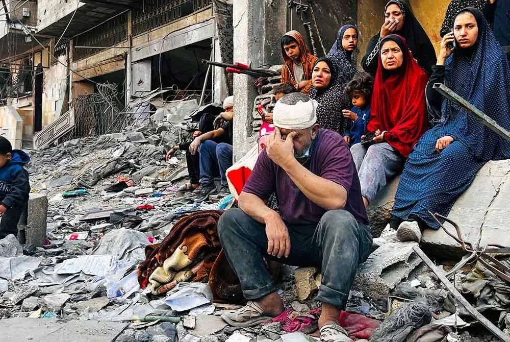 Sekurang-kurangnya 75 rakyat Palestin terbunuh akibat tembakan dan serangan udara Israel di Gaza pada Ahad - Foto: Agensi